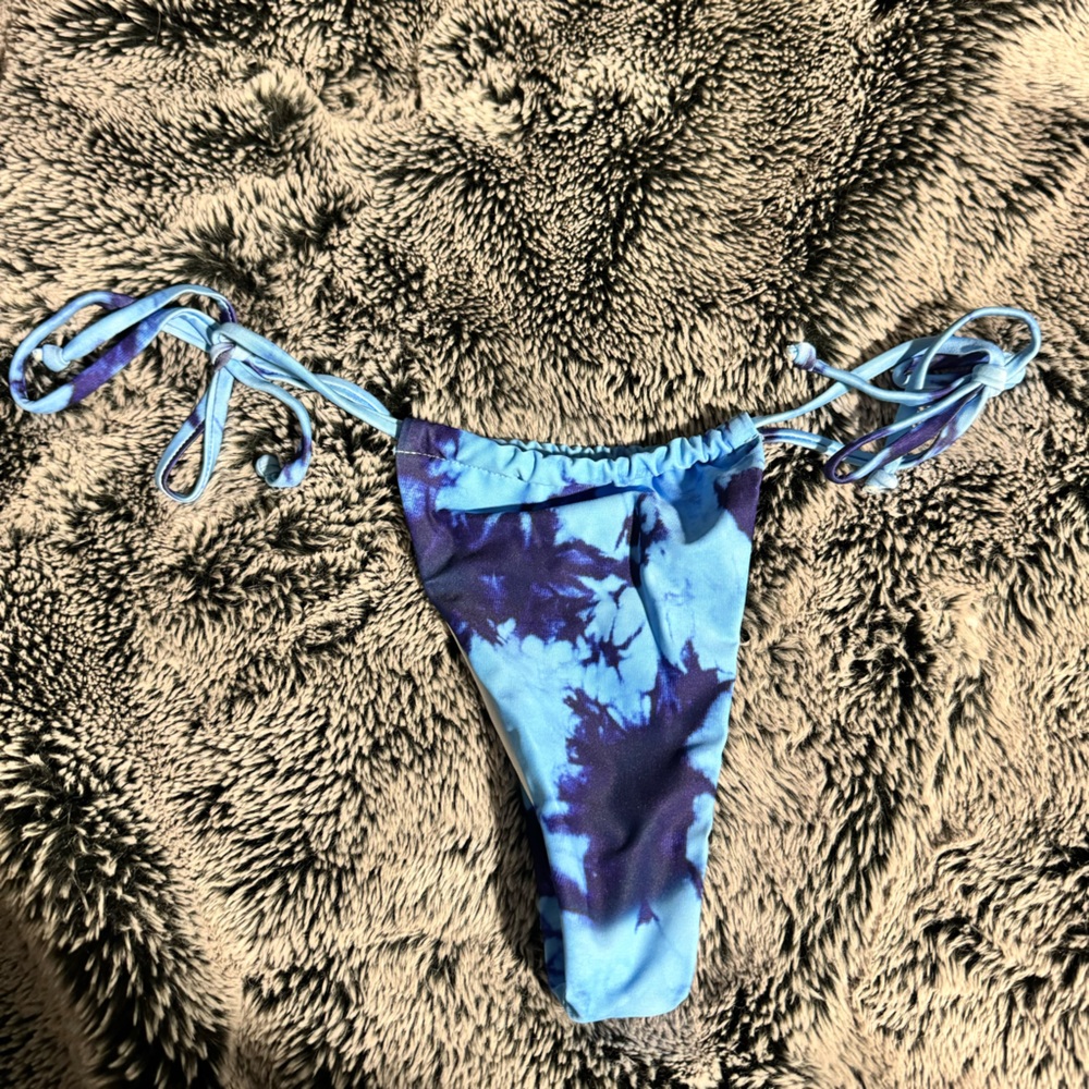 bikini bottoms
